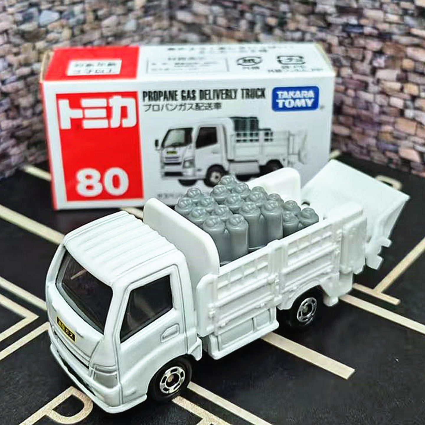 Vintage Collectible Model Cars - TAKARA TOMY Tomica No.80 Camión de